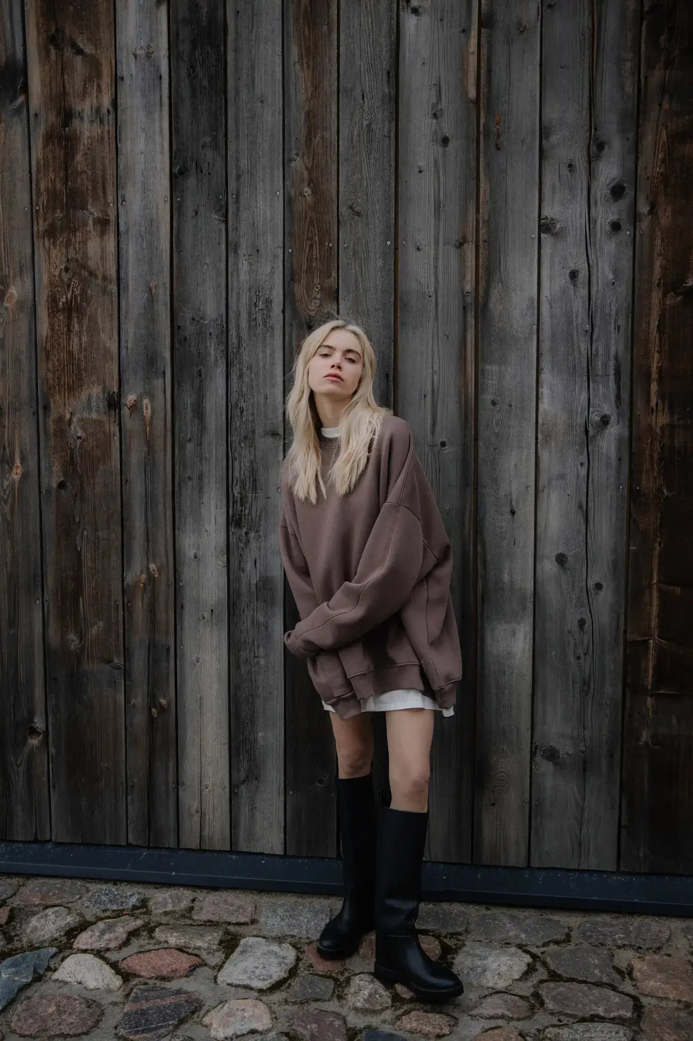 Bluza oversize Mocha Mousse | momonde.