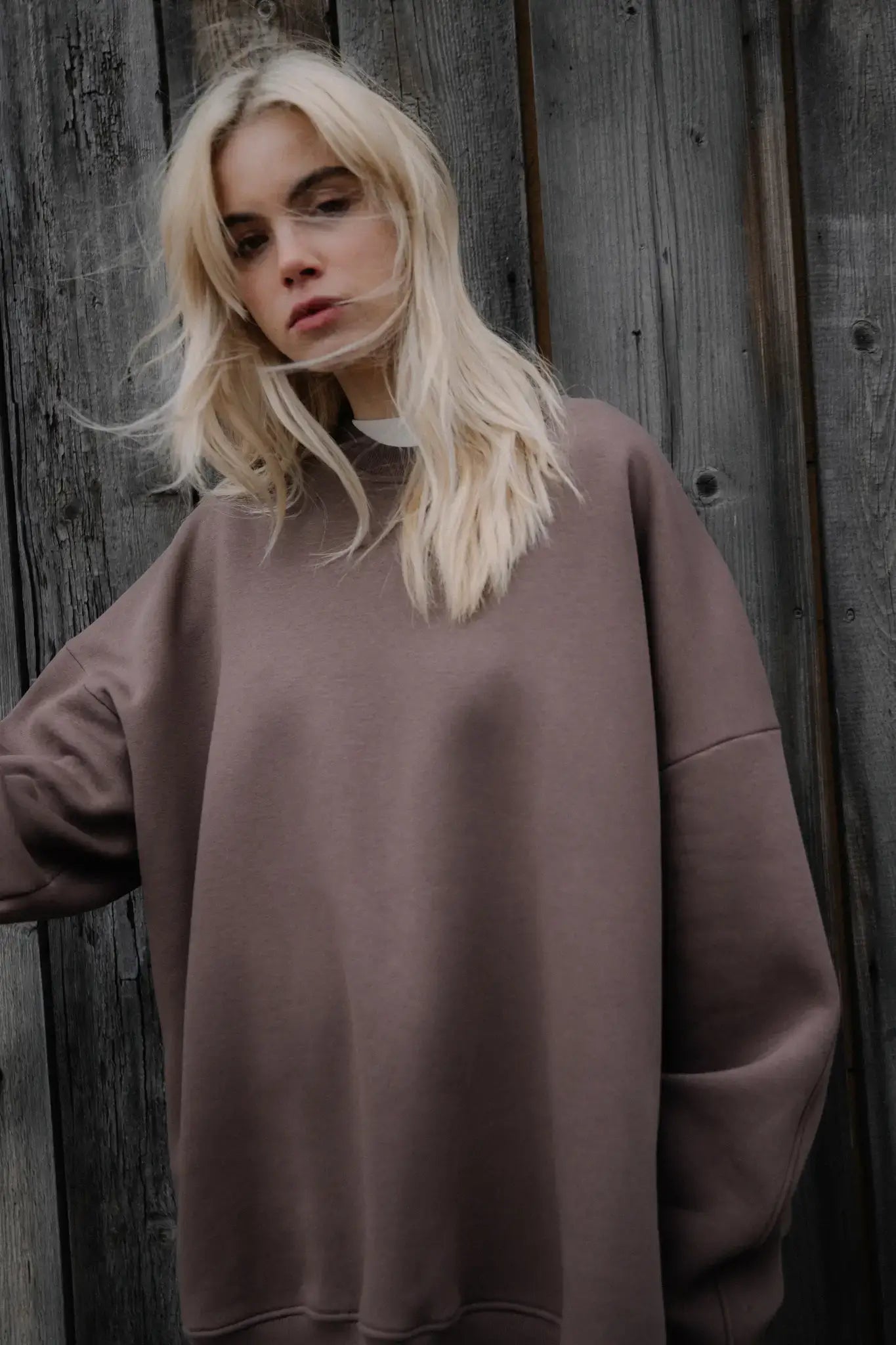 Bluza oversize Mocha Mousse | momonde.