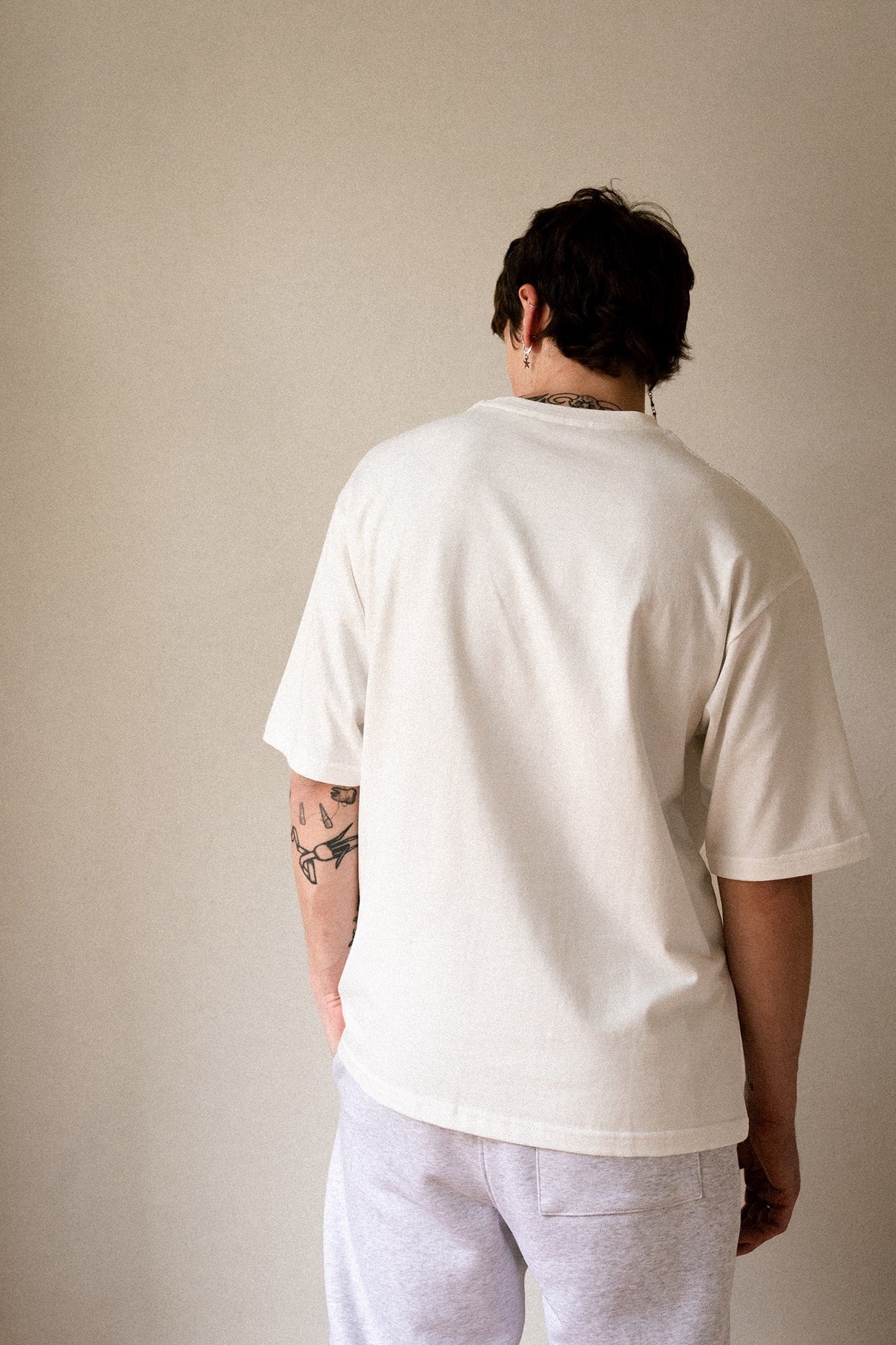 Męski T-shirt Mono Milky | momonde.