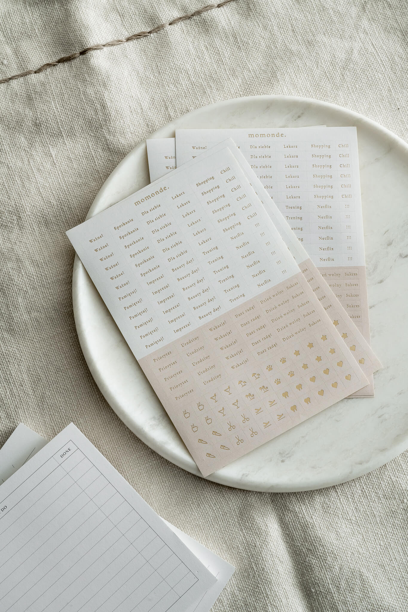 Arkusz naklejek | momonde.