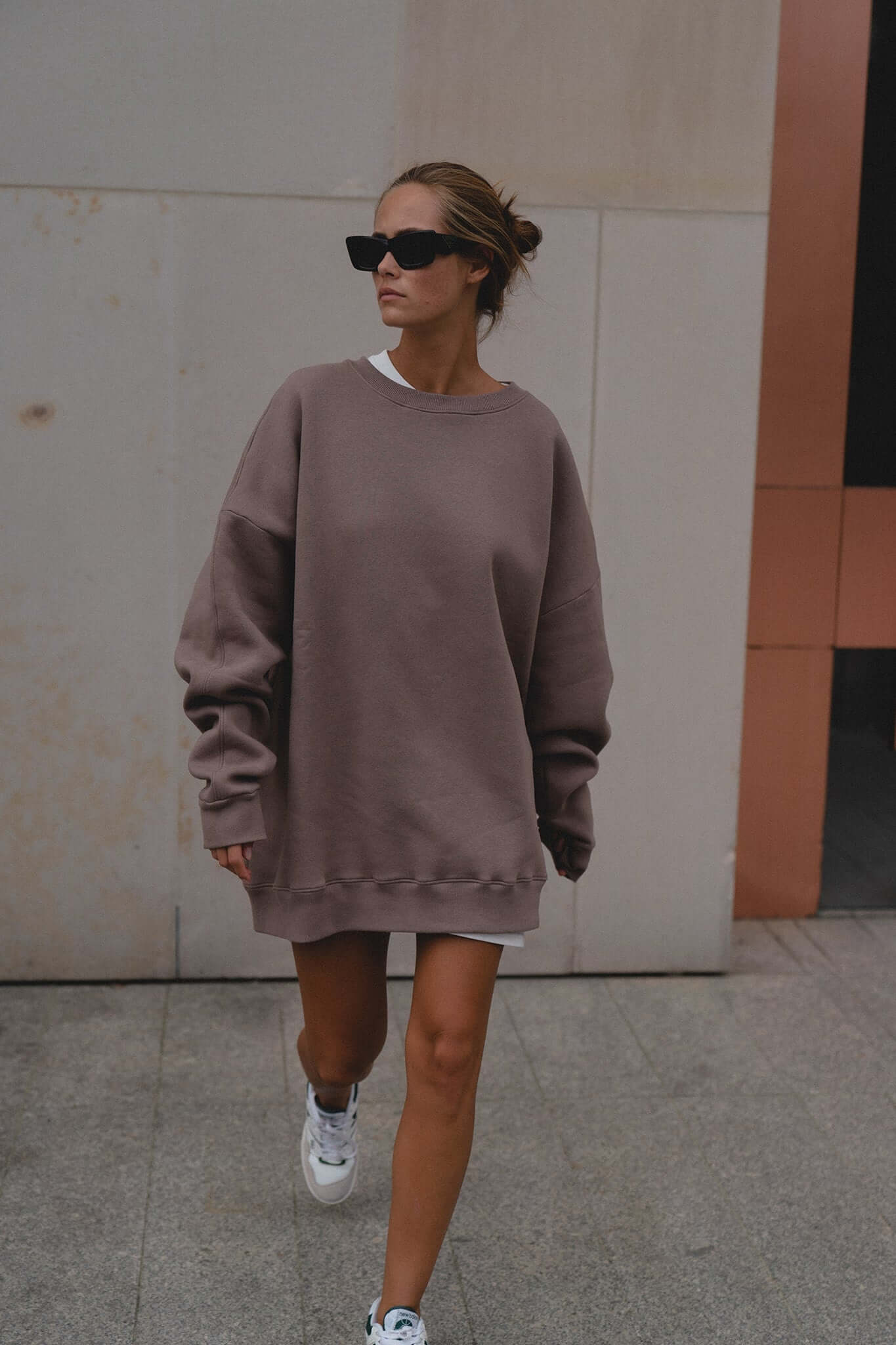 Bluza oversize Deep Taupe | momonde.