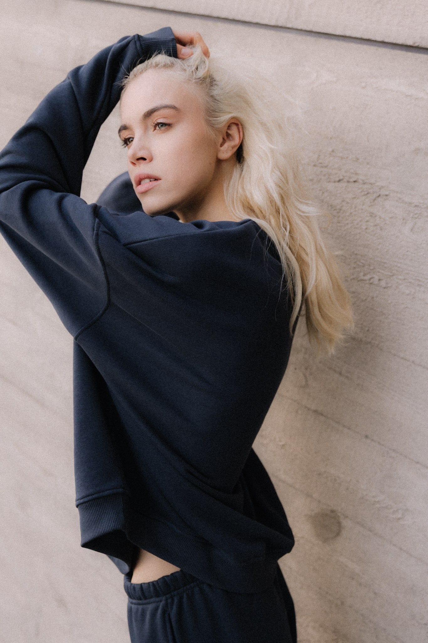 Bluza Rosie Midnight | momonde.