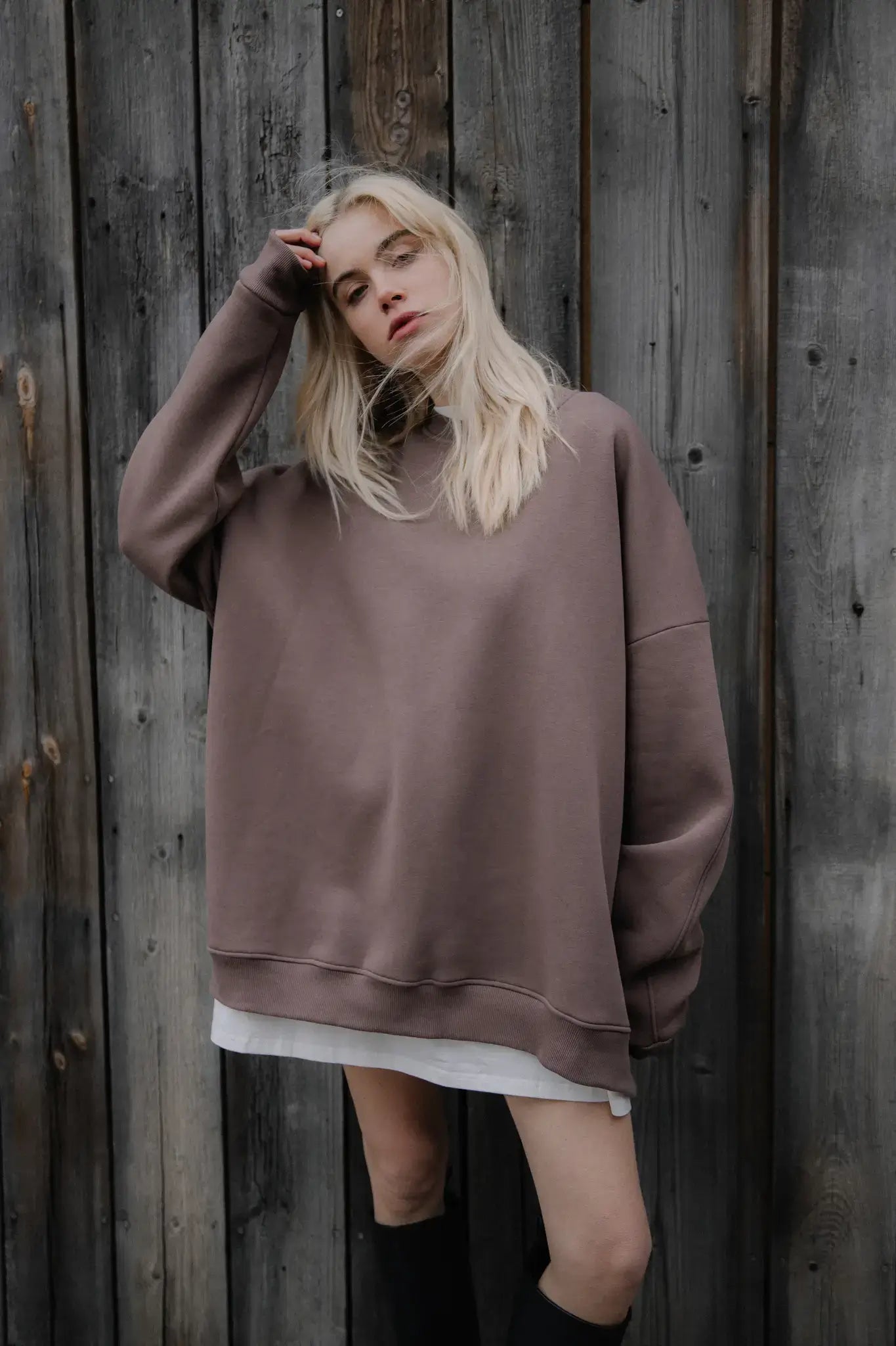 Bluza oversize Mocha Mousse | momonde.