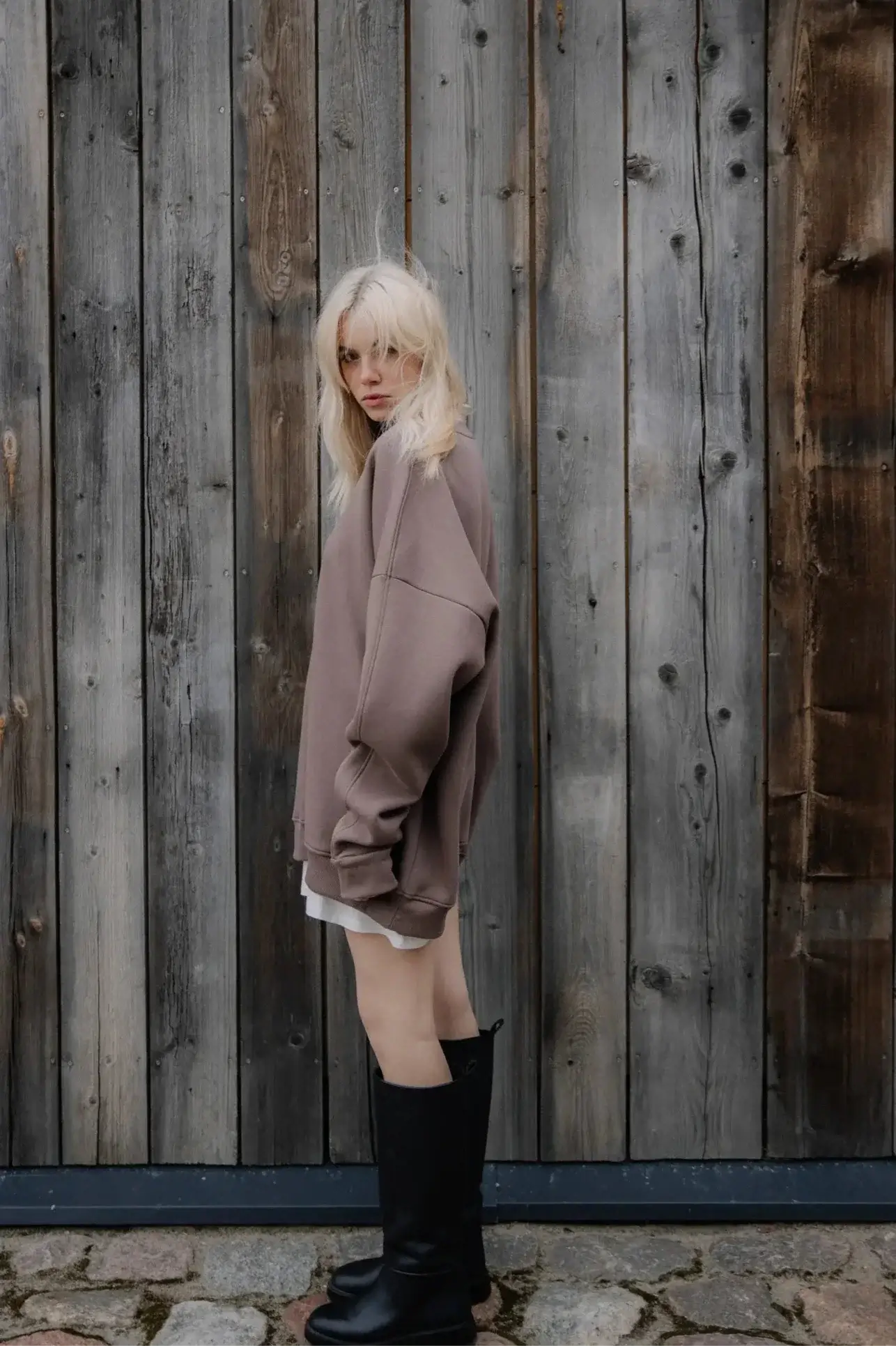 Bluza oversize Mocha Mousse | momonde.