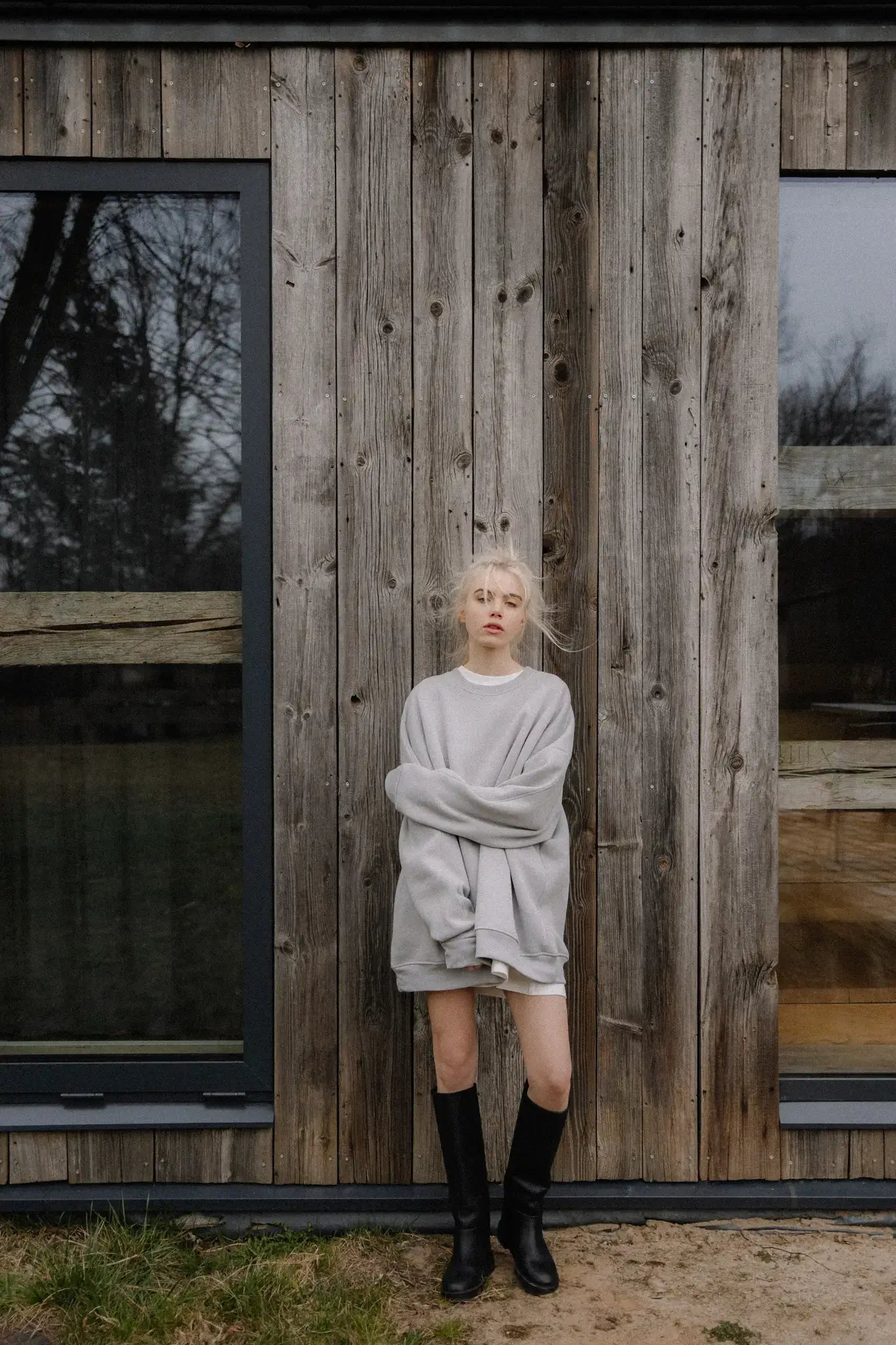 Bluza oversize Quiet Cloud | momonde.