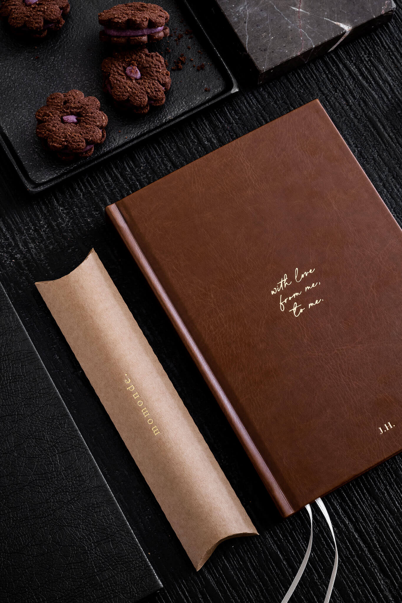 Mosiężny długopis z zakręcaną skuwką | momonde.