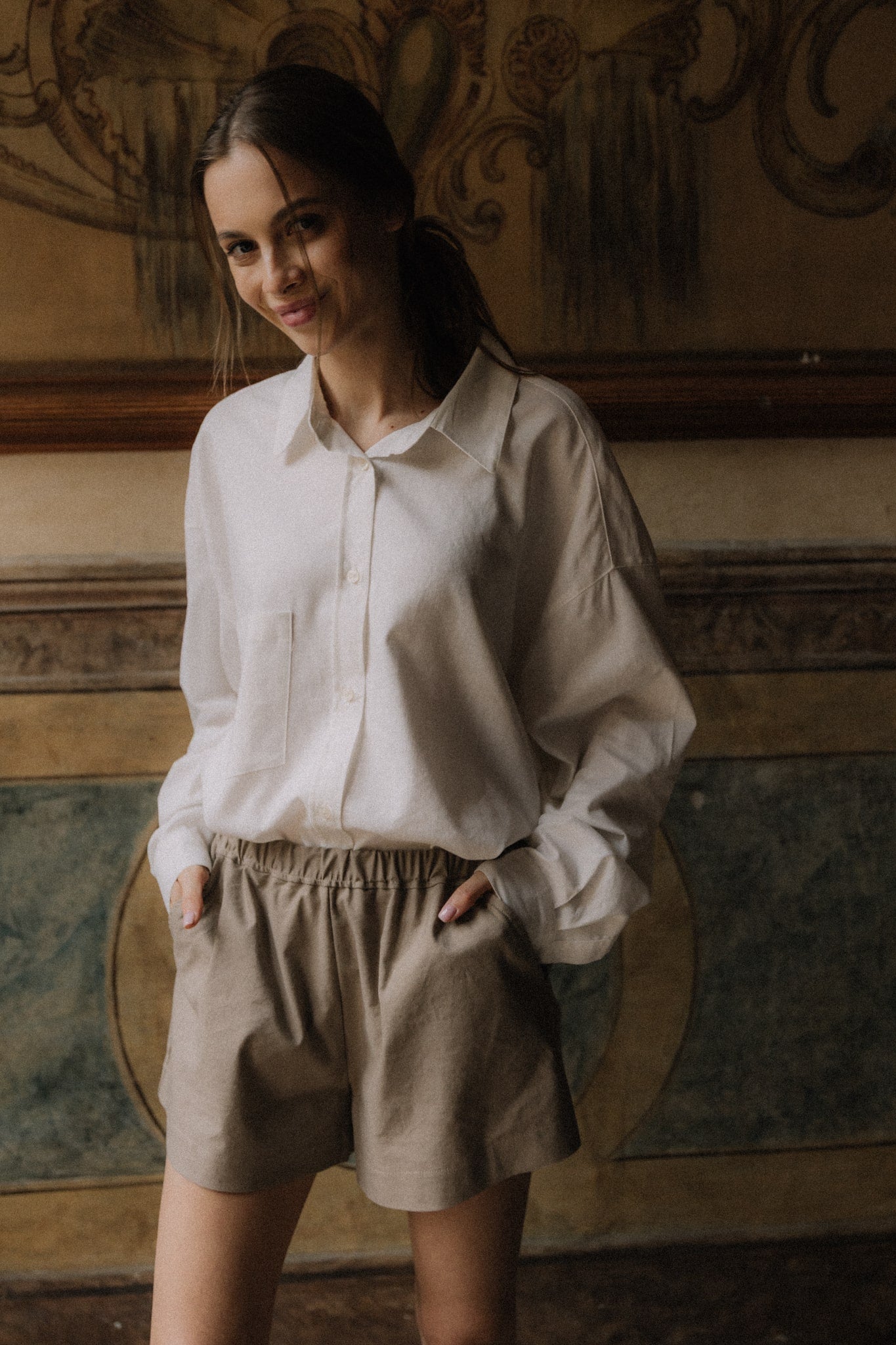 Spodenki Liv Taupe | momonde.