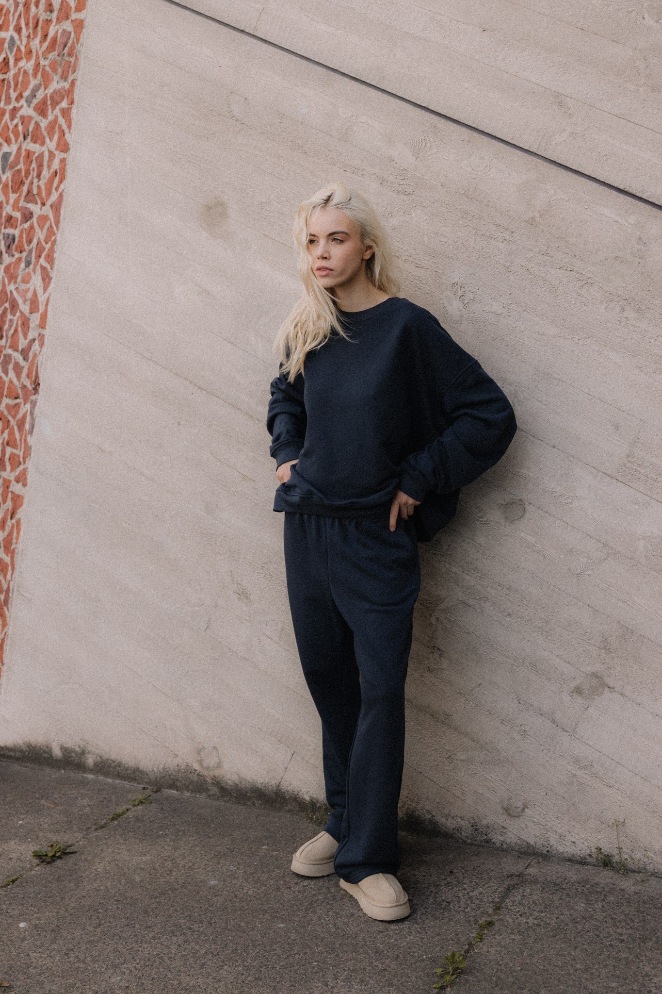 Spodnie Rosie Midnight | momonde.