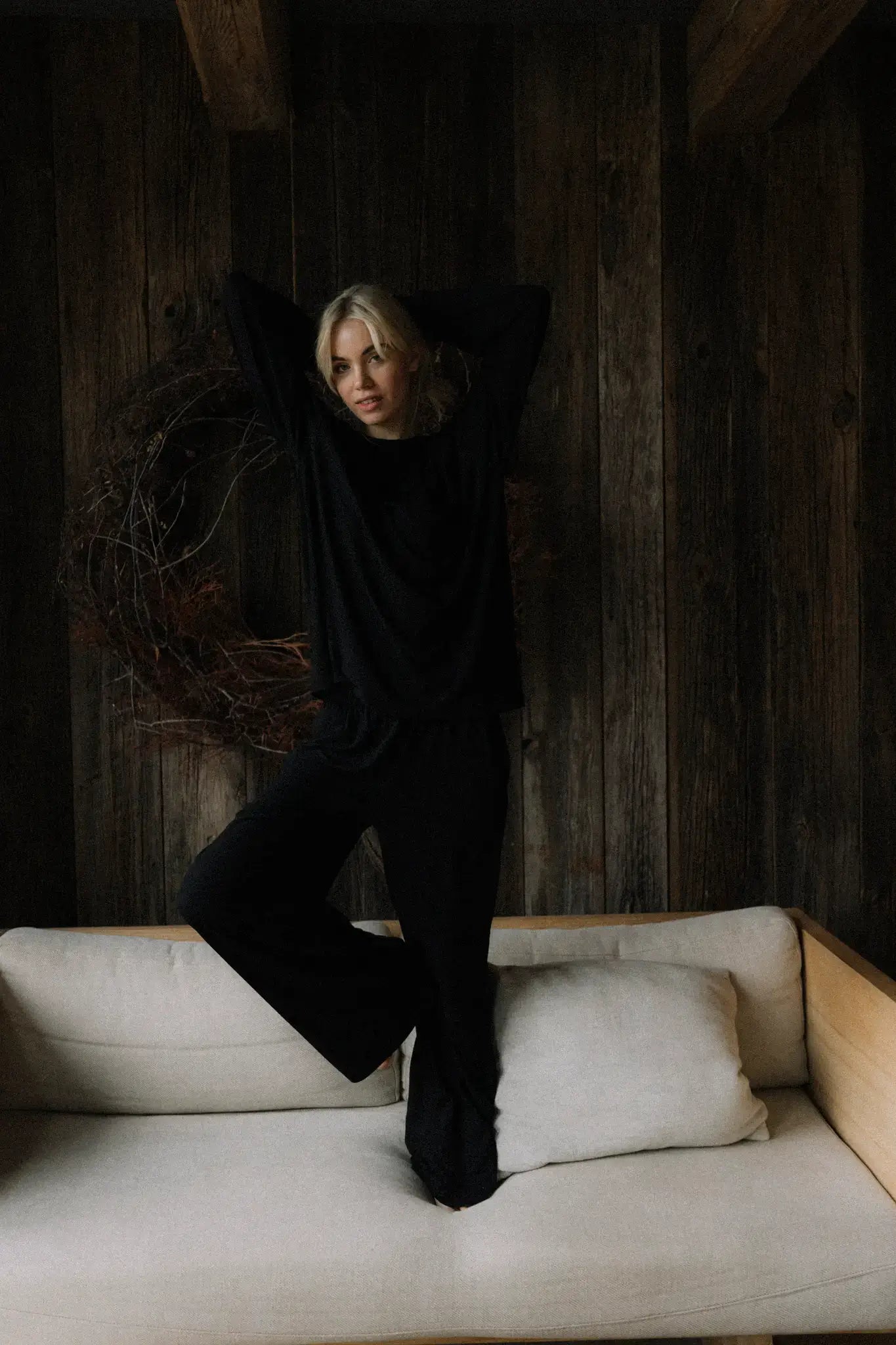 Spodnie Poly Black | momonde.