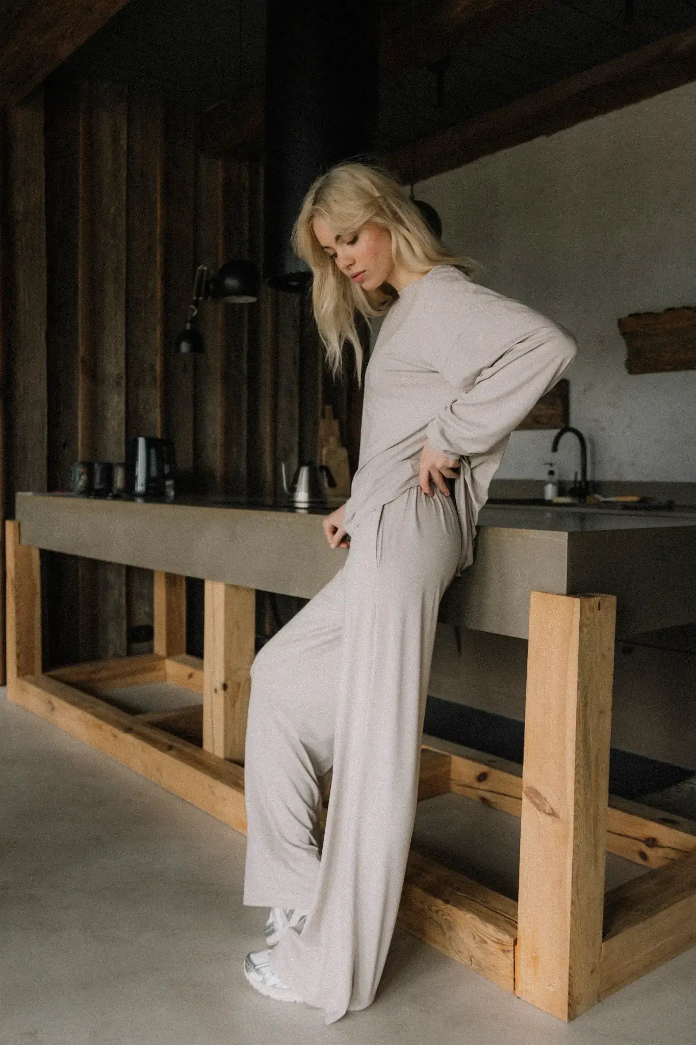 Spodnie Poly Sandstone | momonde.